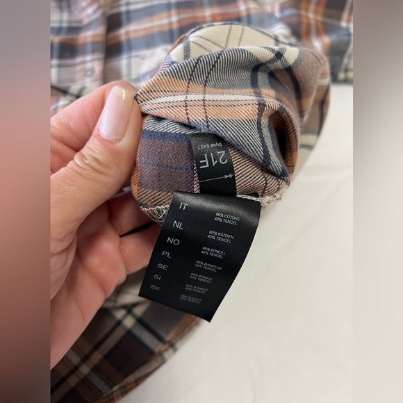 Kuhl | Women’s SZ Small | Brown Plaid Snap Front Flannel Shirt - Picture 9 of 11